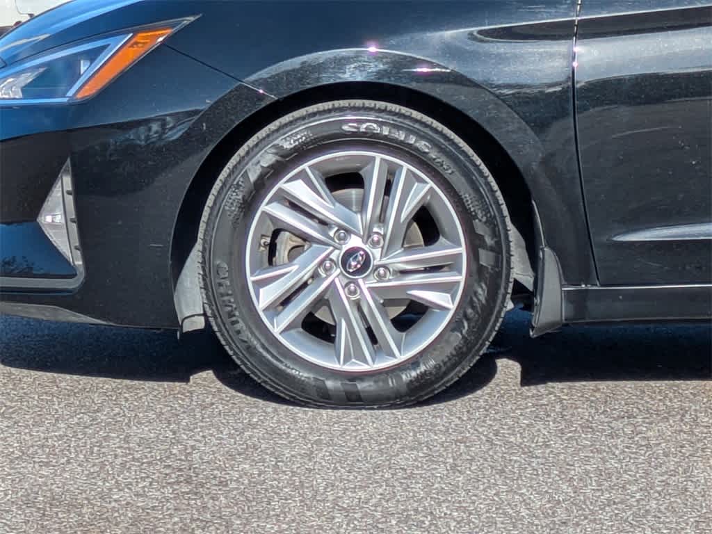 Thumbnail: 2020 Hyundai Elantra - 10