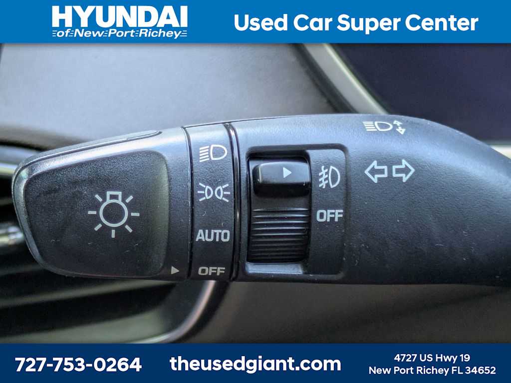 Thumbnail: 2020 Hyundai Santa Fe - 31
