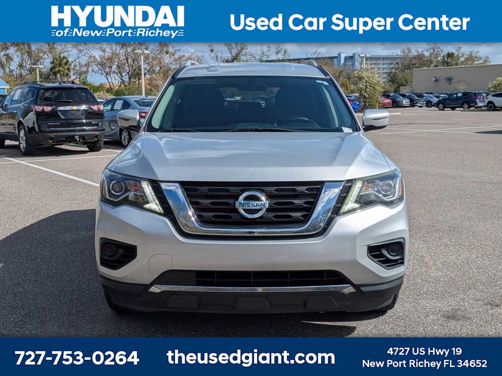 Thumbnail: 2020 Nissan Pathfinder - 8