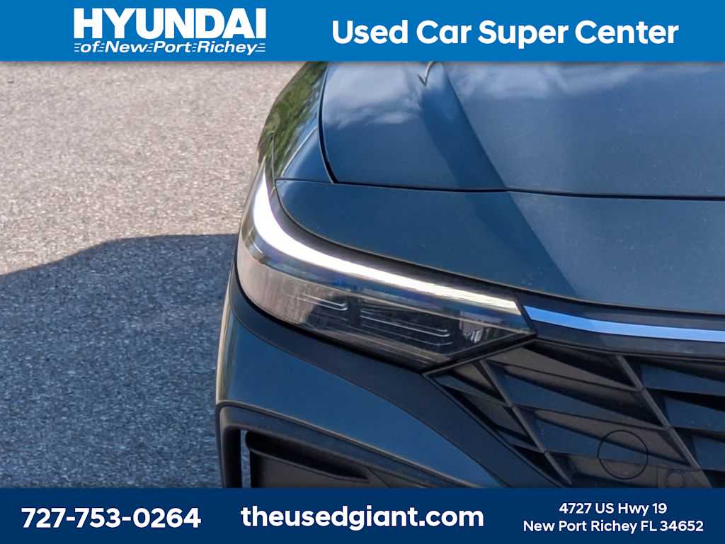 Thumbnail: 2025 Hyundai Elantra - 9