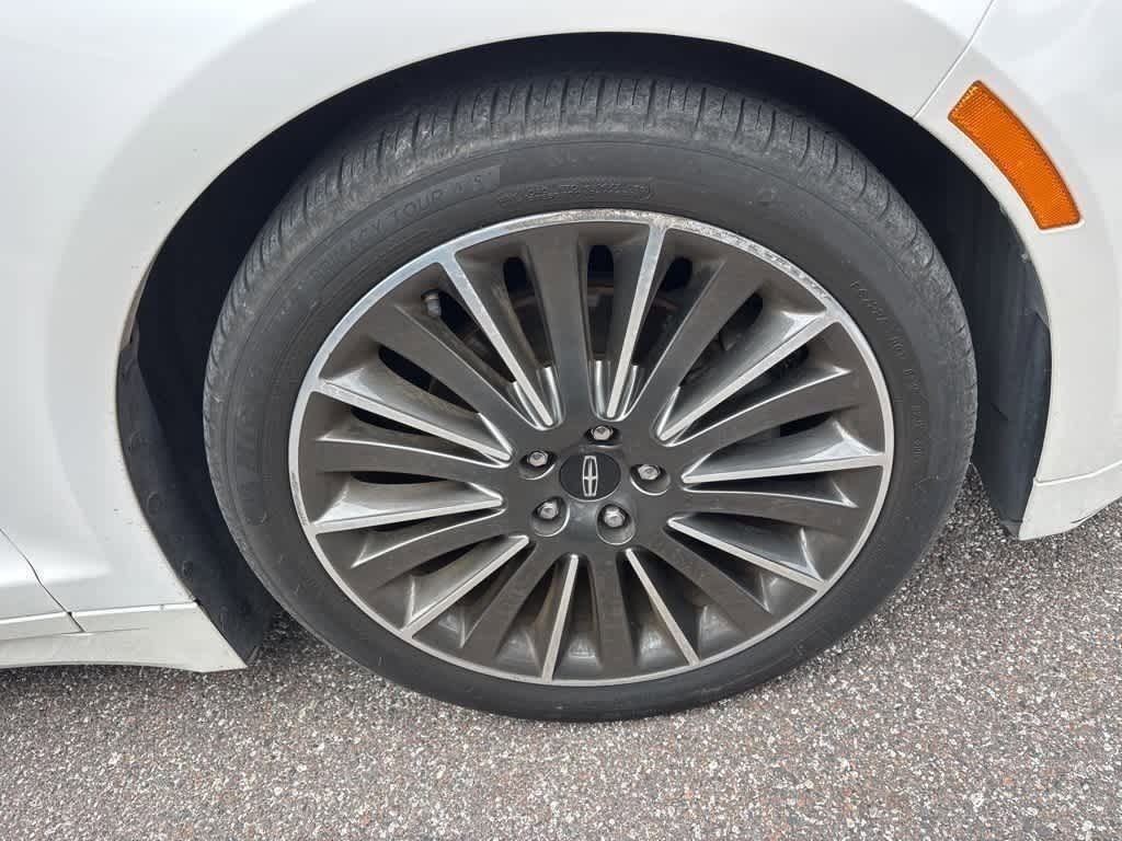 Thumbnail: 2016 Lincoln MKZ - 6