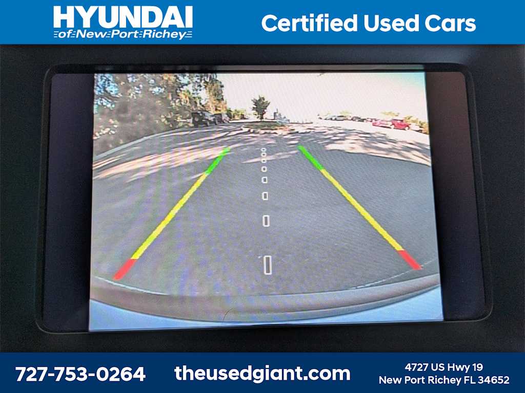 Thumbnail: 2020 Jeep Cherokee - 23