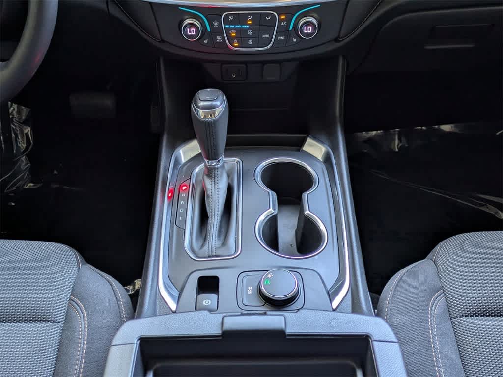 Thumbnail: 2020 Chevrolet Traverse - 25