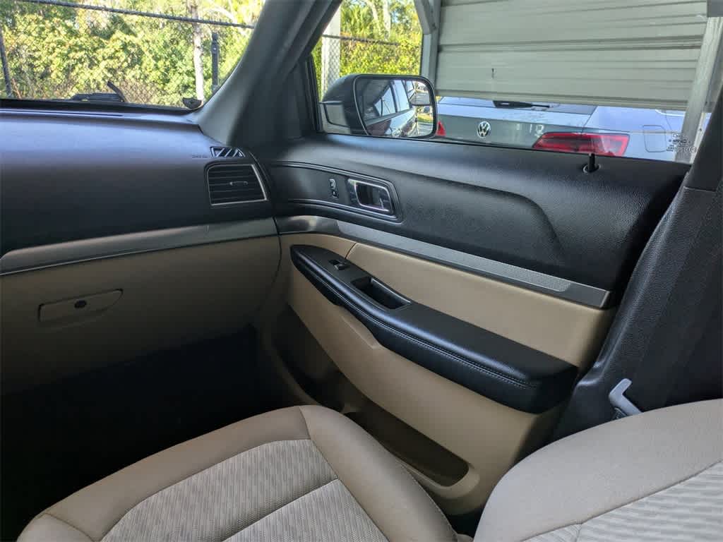 Thumbnail: 2017 Ford Explorer - 20