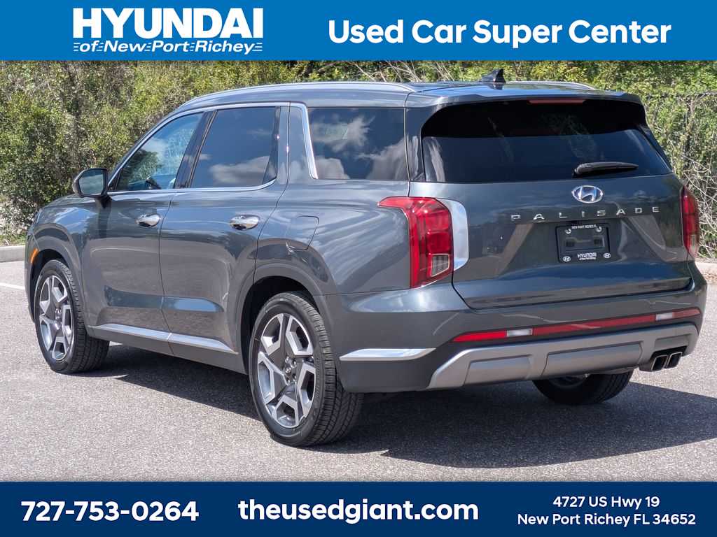 Thumbnail: 2023 Hyundai Palisade - 3