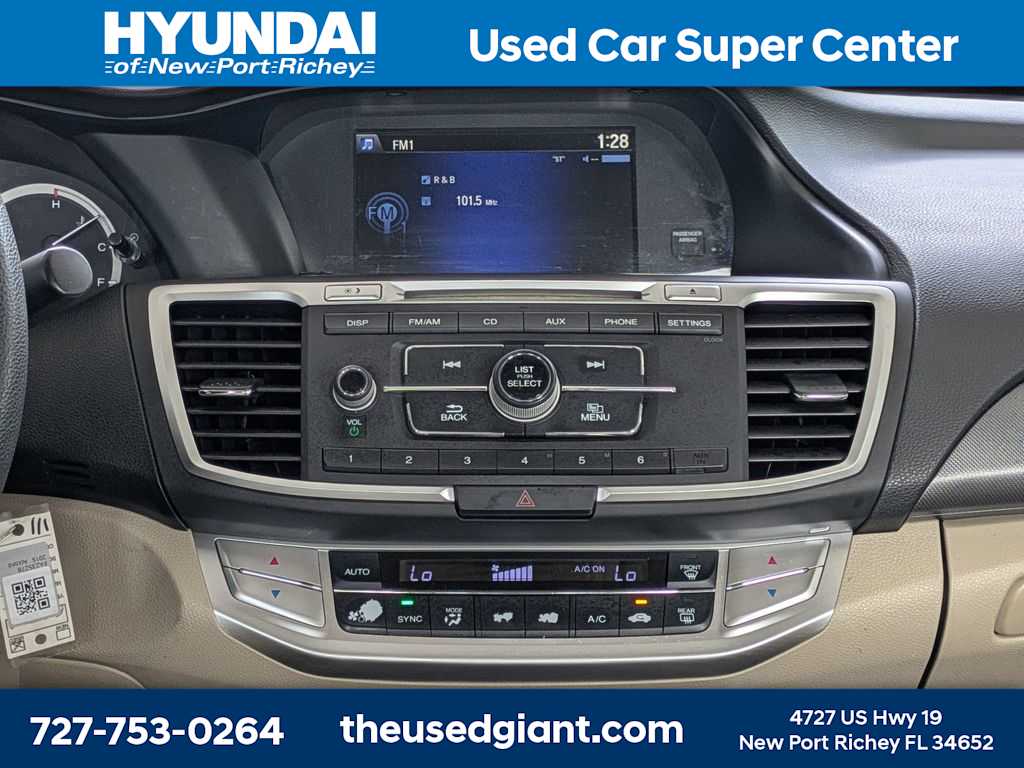 Thumbnail: 2015 Honda Accord - 17