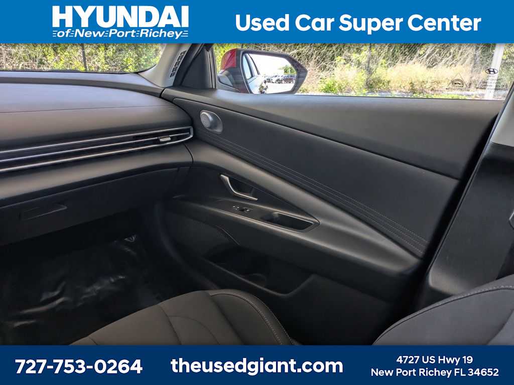 Thumbnail: 2023 Hyundai Elantra - 16