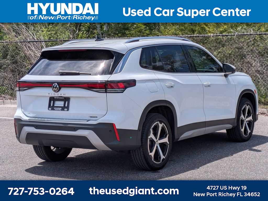 Thumbnail: 2025 Volkswagen Tiguan - 5