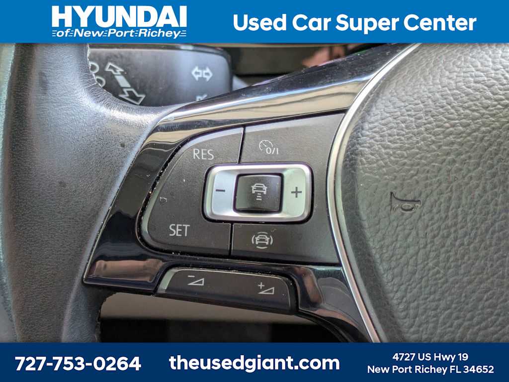 Thumbnail: 2019 Volkswagen Jetta - 30