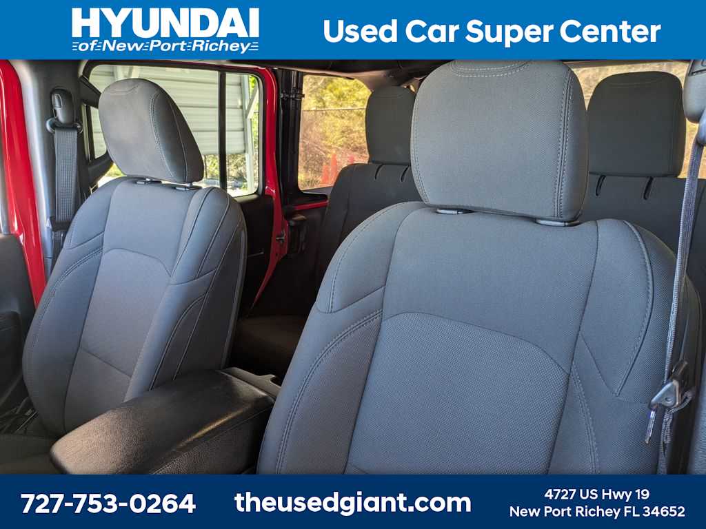 Thumbnail: 2022 Jeep Wrangler - 7