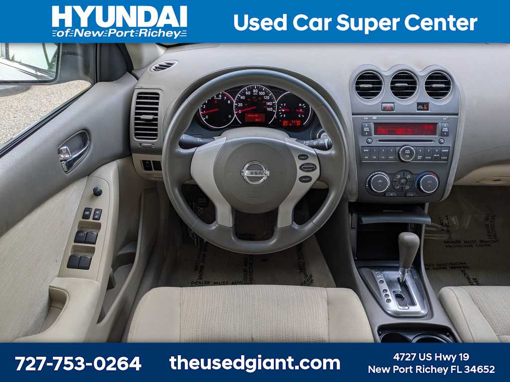 Thumbnail: 2011 Nissan Altima - 16