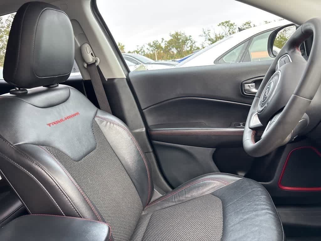 Thumbnail: 2021 Jeep Compass - 9