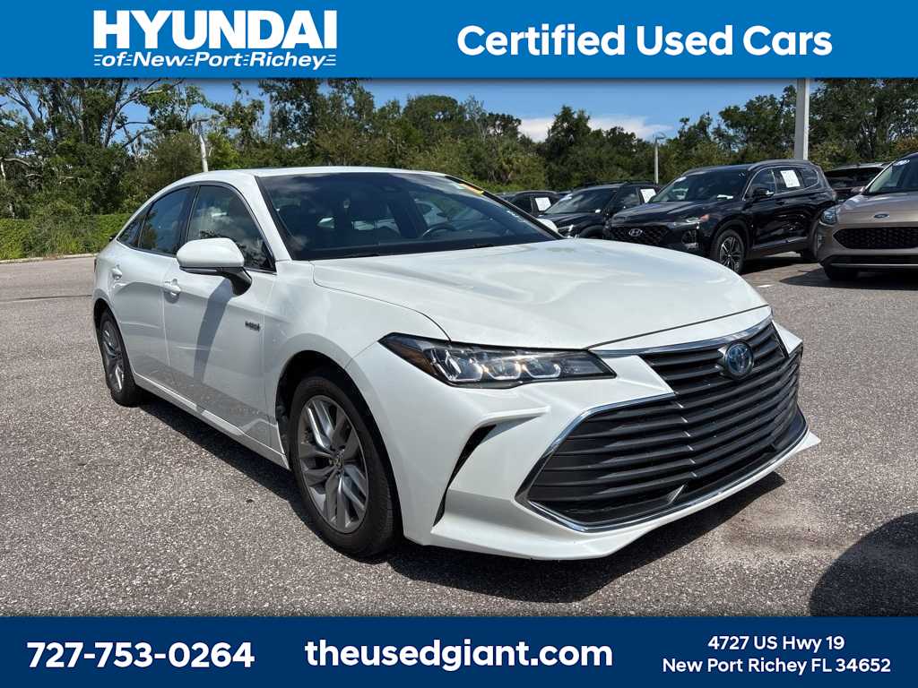 Thumbnail: 2021 Toyota Avalon - 4