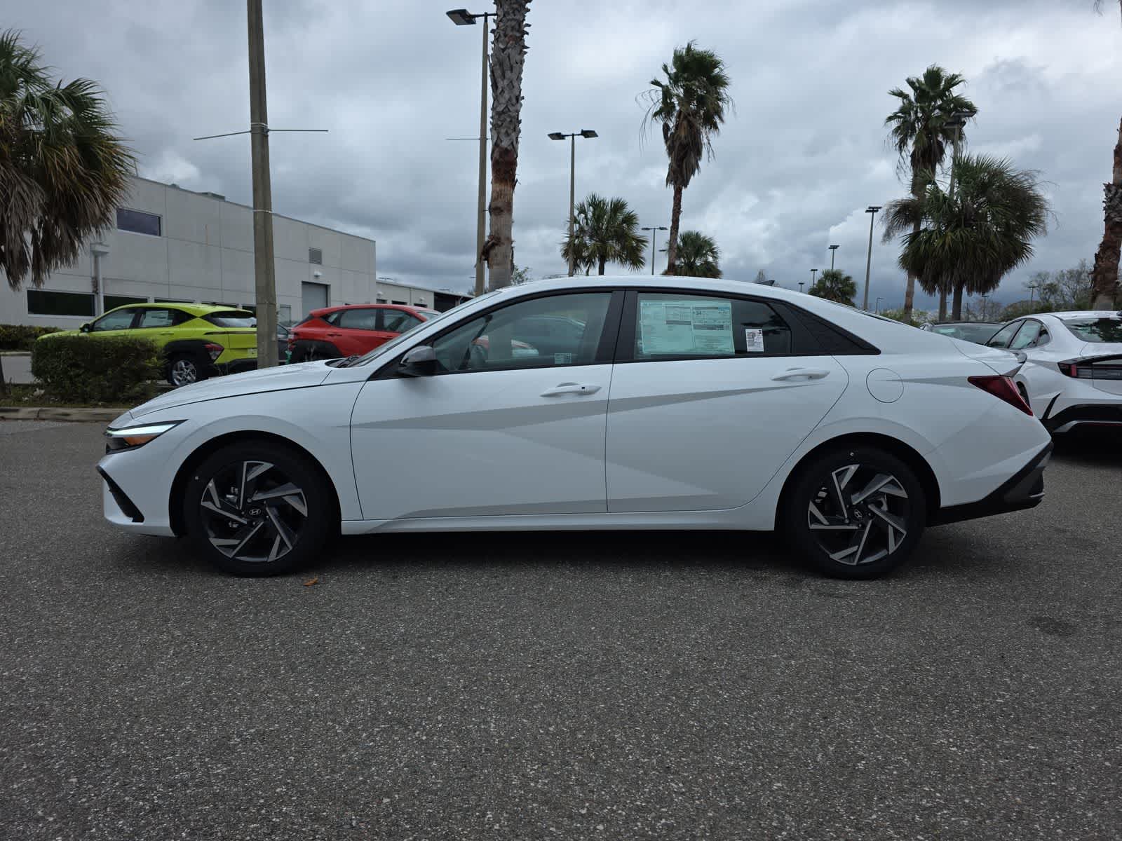 Thumbnail: 2025 Hyundai Elantra - 3