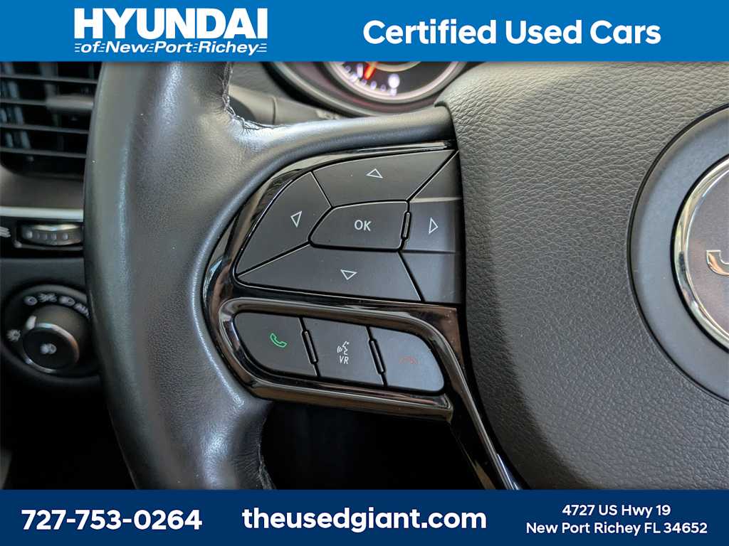 Thumbnail: 2020 Jeep Cherokee - 31