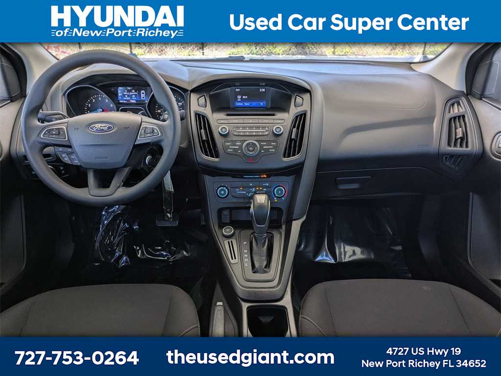 Thumbnail: 2016 Ford Focus - 13