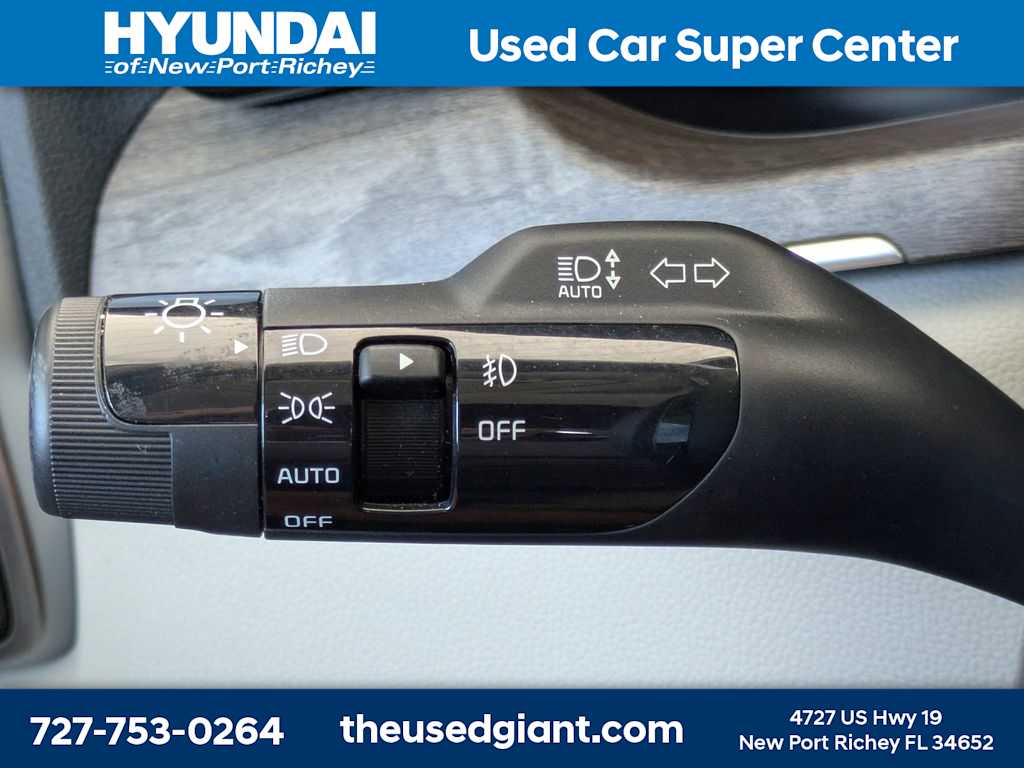 Thumbnail: 2023 Kia Sorento - 36