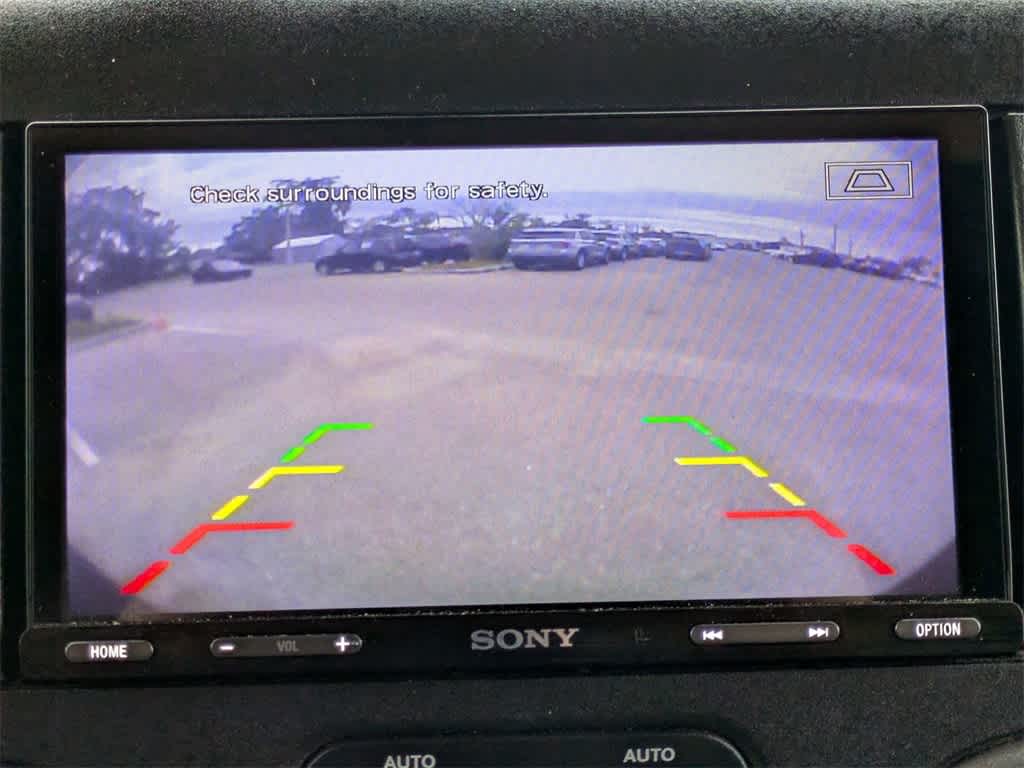 Thumbnail: 2015 Jeep Wrangler - 21