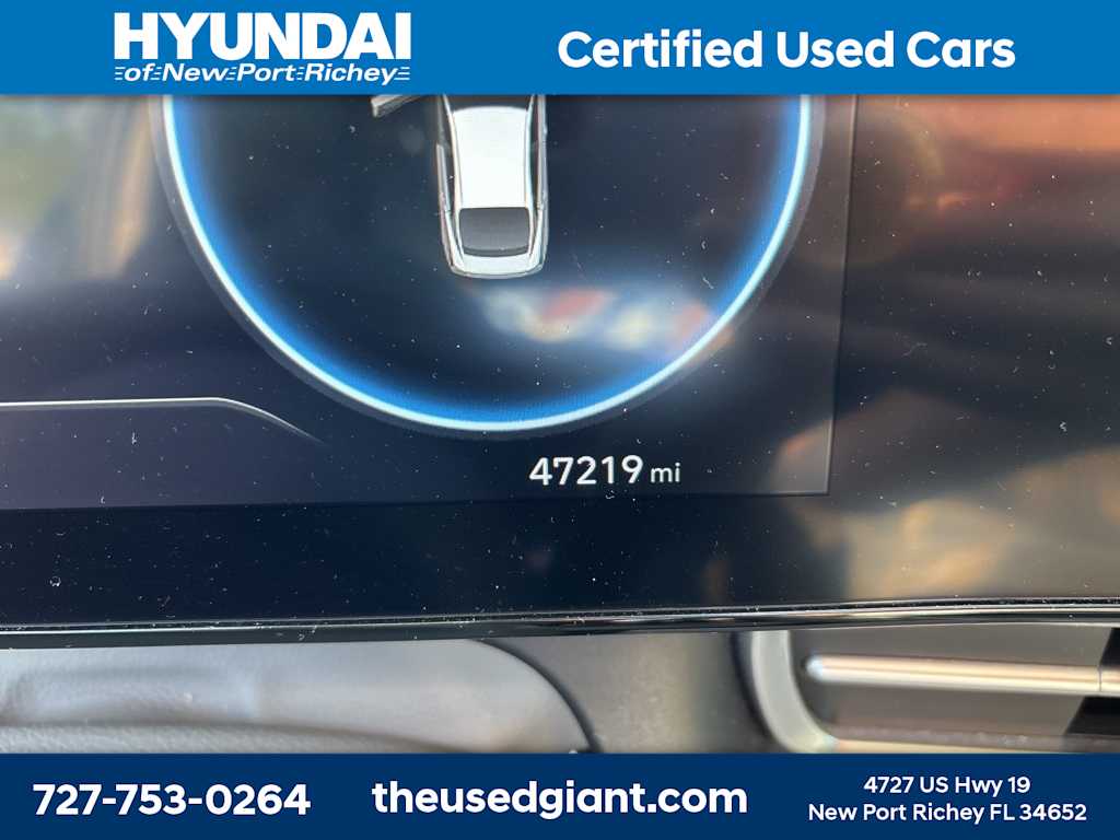 Thumbnail: 2023 Hyundai Elantra - 10