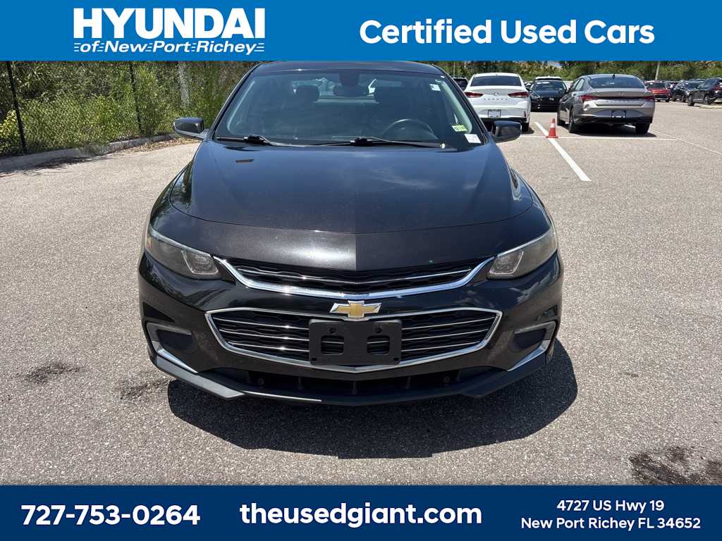 Thumbnail: 2018 Chevrolet Malibu - 8