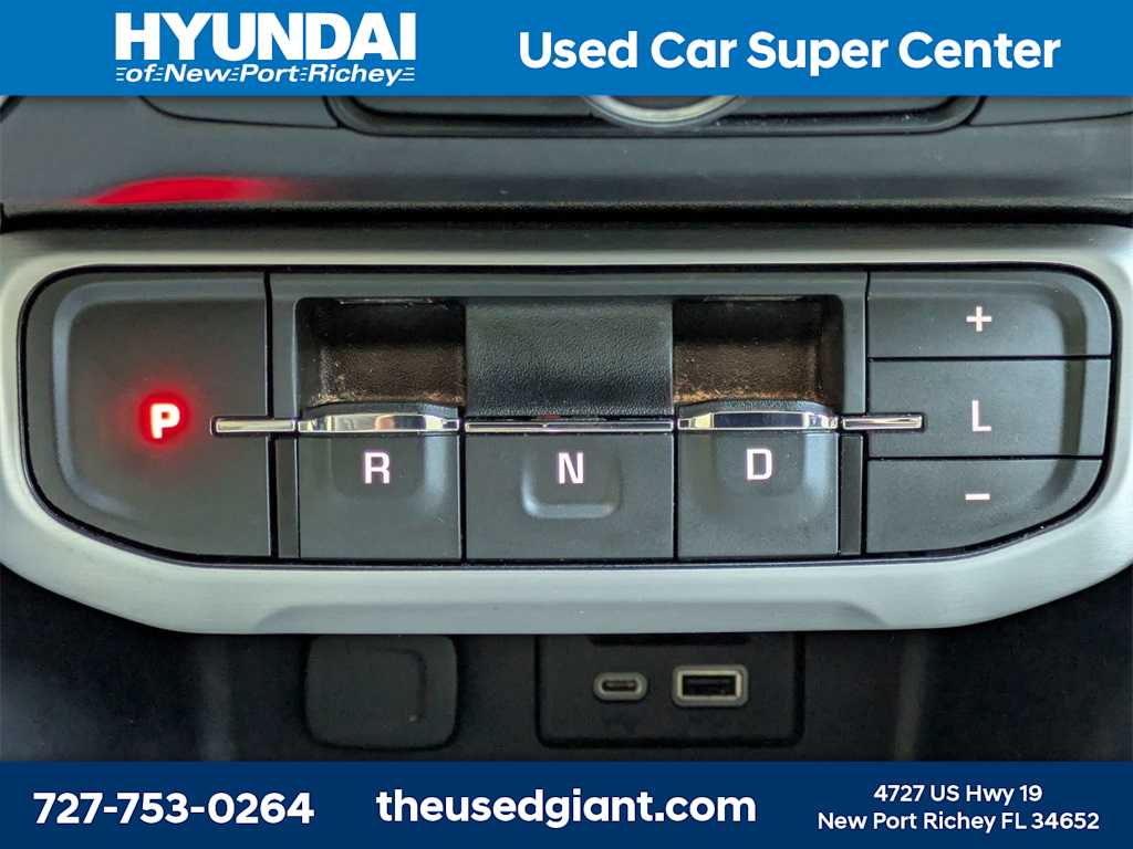 Thumbnail: 2022 GMC Acadia - 31