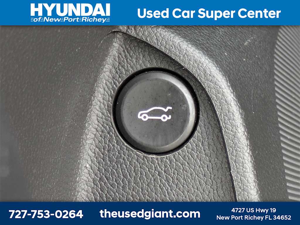 Thumbnail: 2017 Chevrolet Cruze - 27