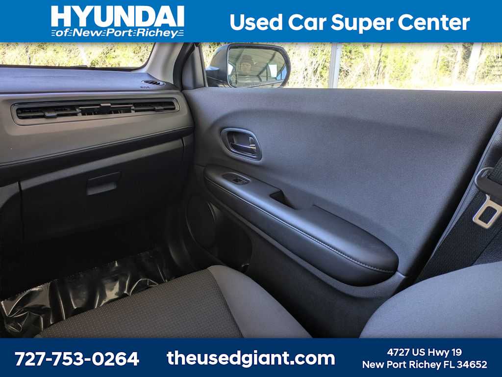 Thumbnail: 2020 Honda HR-V - 17