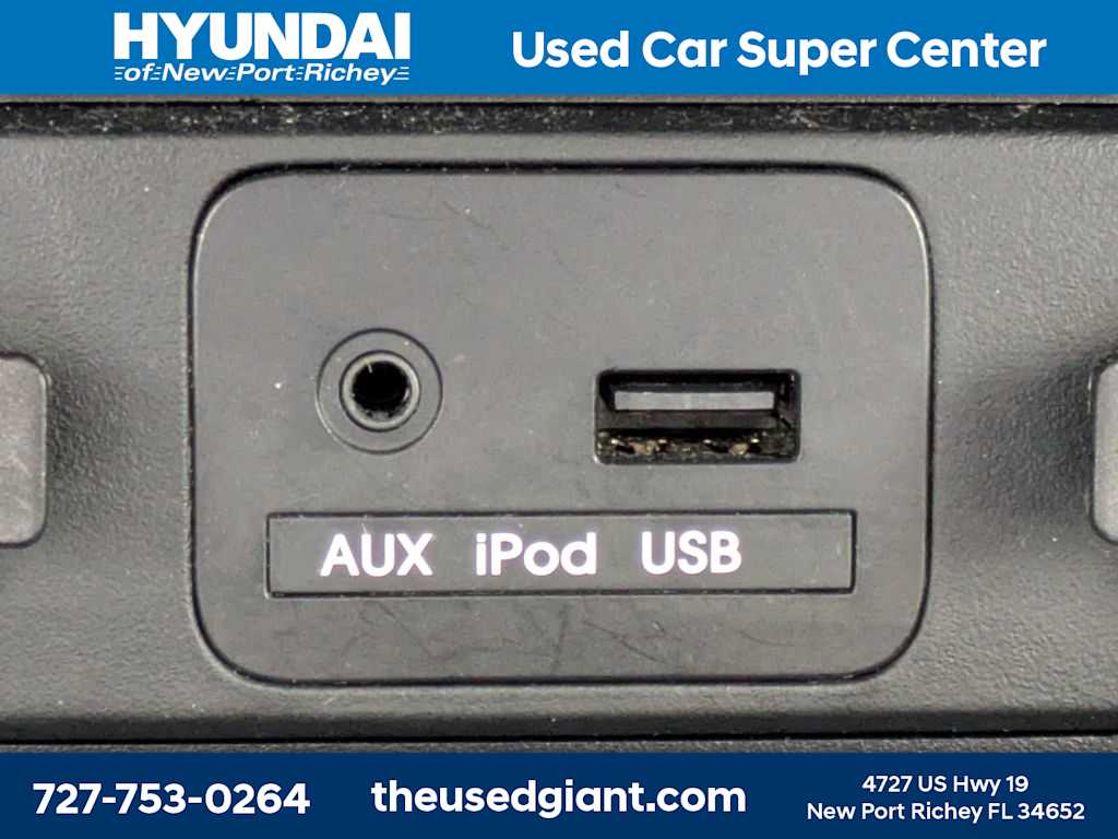 Thumbnail: 2011 Kia Sportage - 23