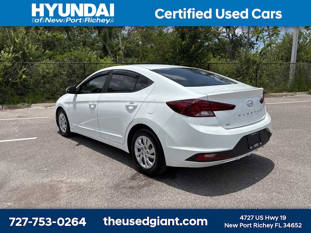 Thumbnail: 2019 Hyundai Elantra - 3