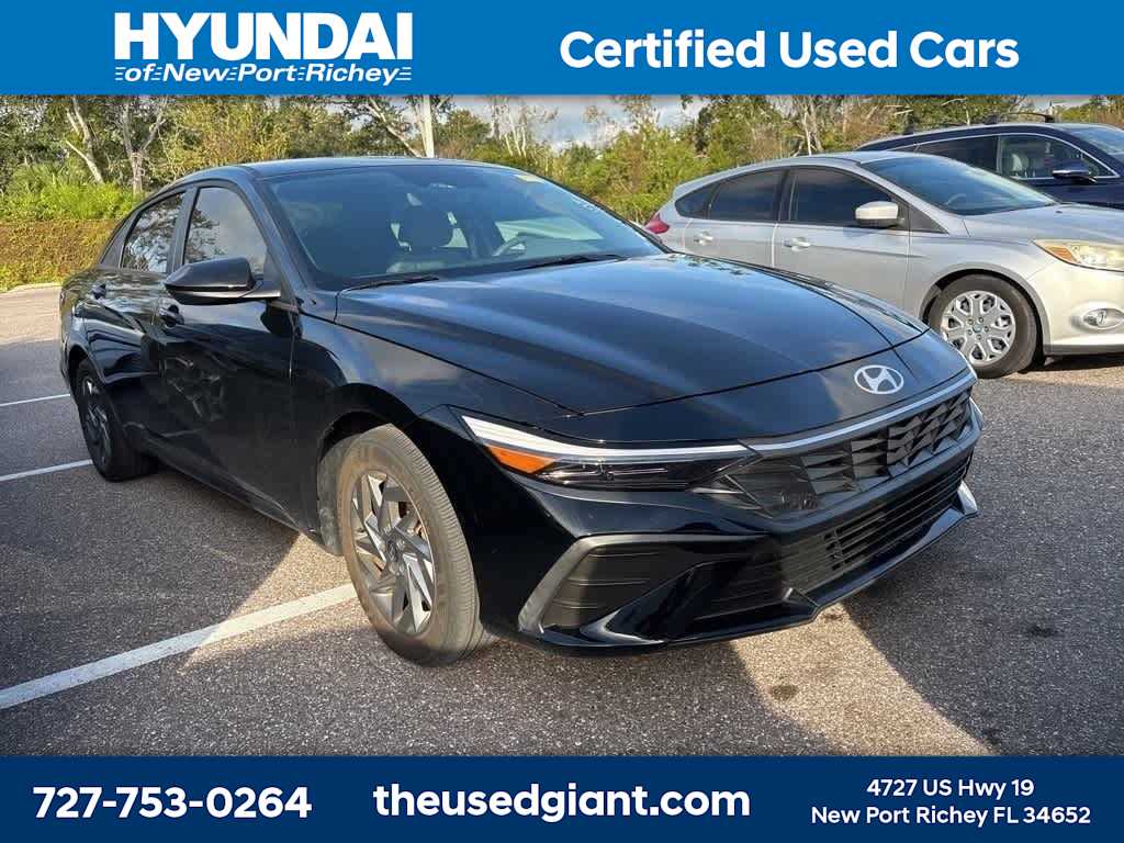 Thumbnail: 2024 Hyundai Elantra - 4