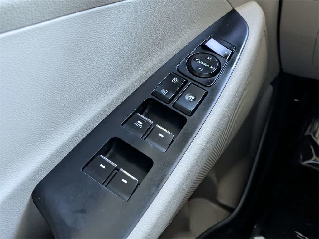 Thumbnail: 2018 Hyundai Tucson - 31