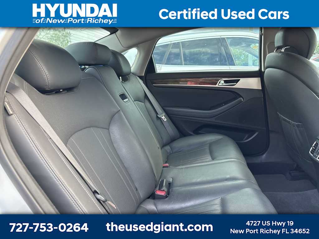 Thumbnail: 2015 Hyundai Genesis - 9
