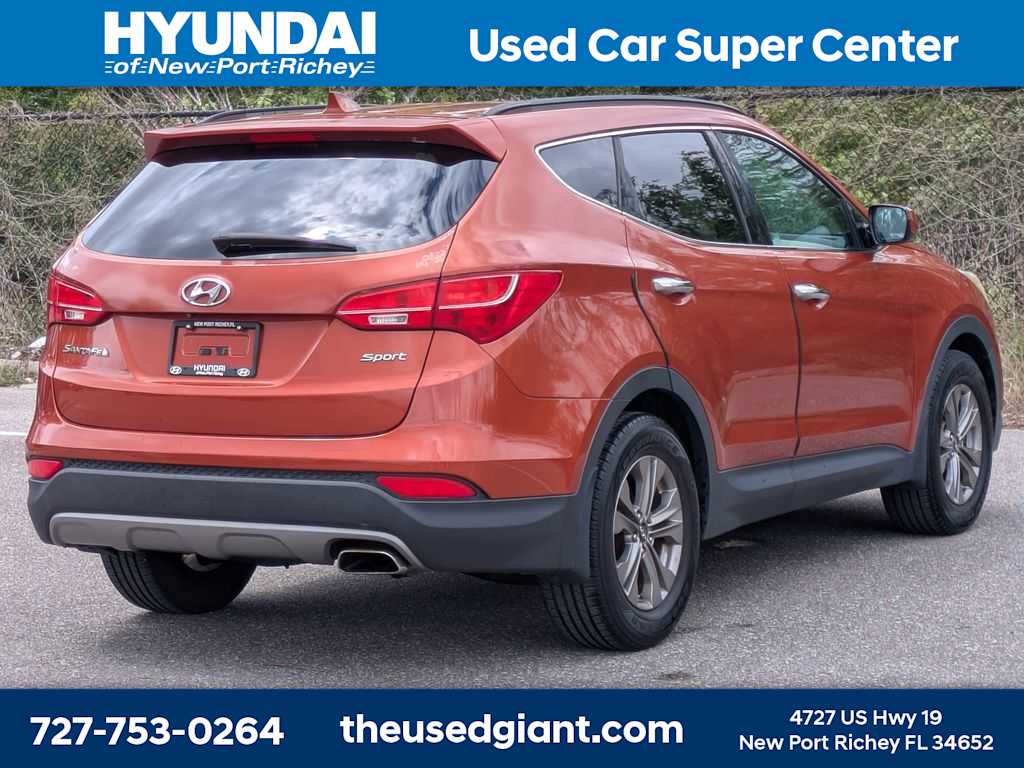 Thumbnail: 2015 Hyundai Santa Fe - 5