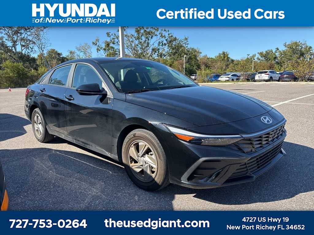 Certified 2024 Hyundai Elantra SE Sedan