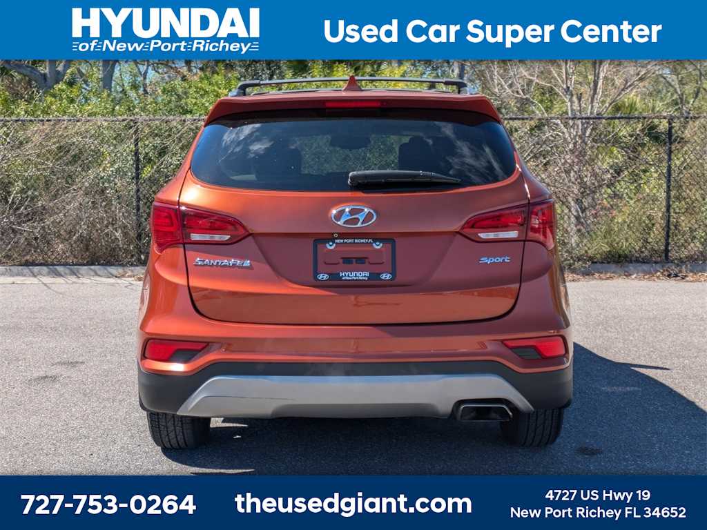 Thumbnail: 2017 Hyundai Santa Fe - 4