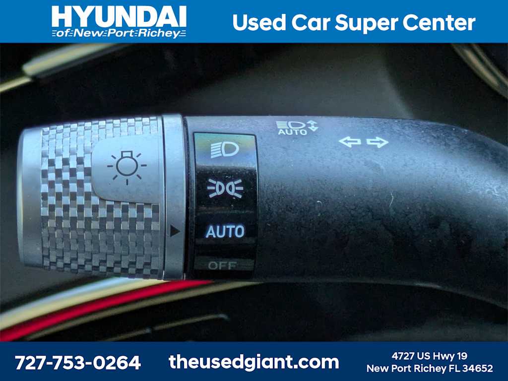 Thumbnail: 2022 Genesis GV70 - 42