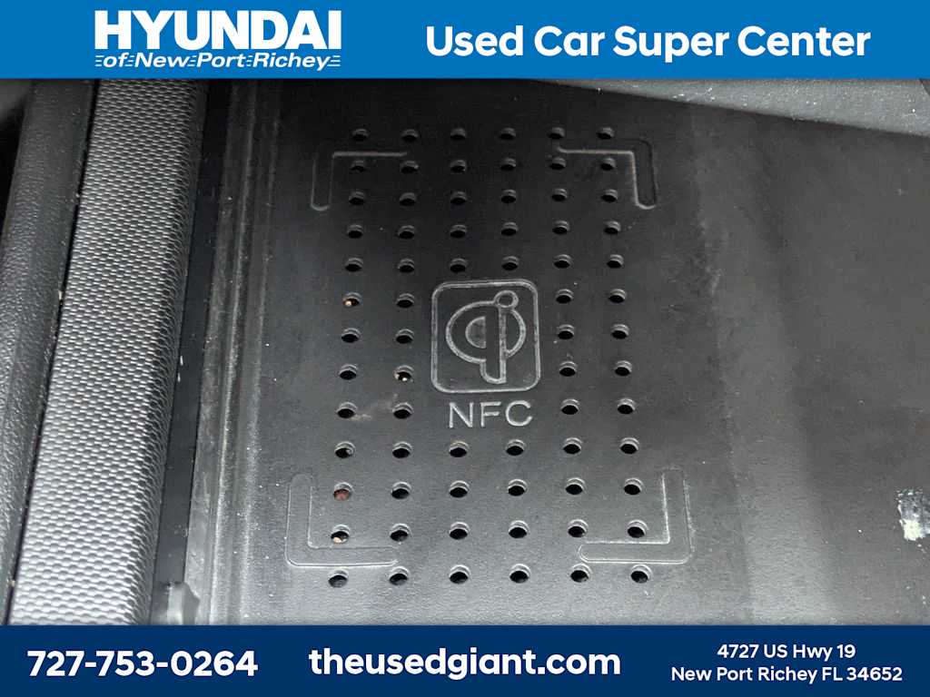 Thumbnail: 2022 Hyundai Elantra - 23