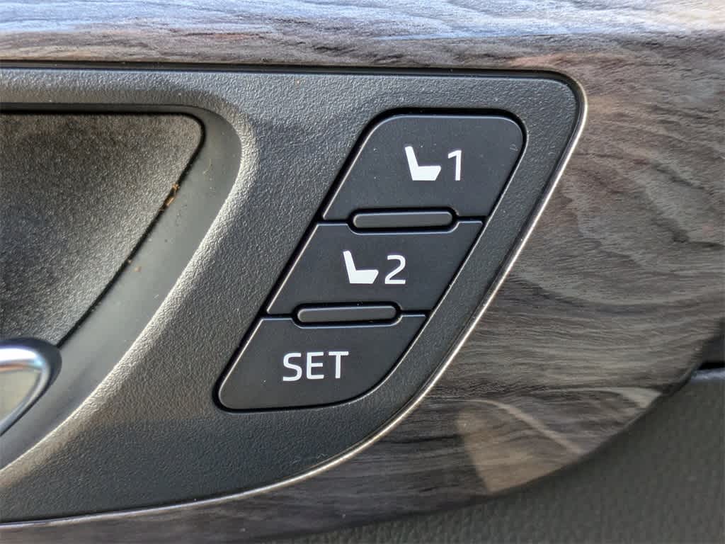 Thumbnail: 2022 Toyota Highlander - 27