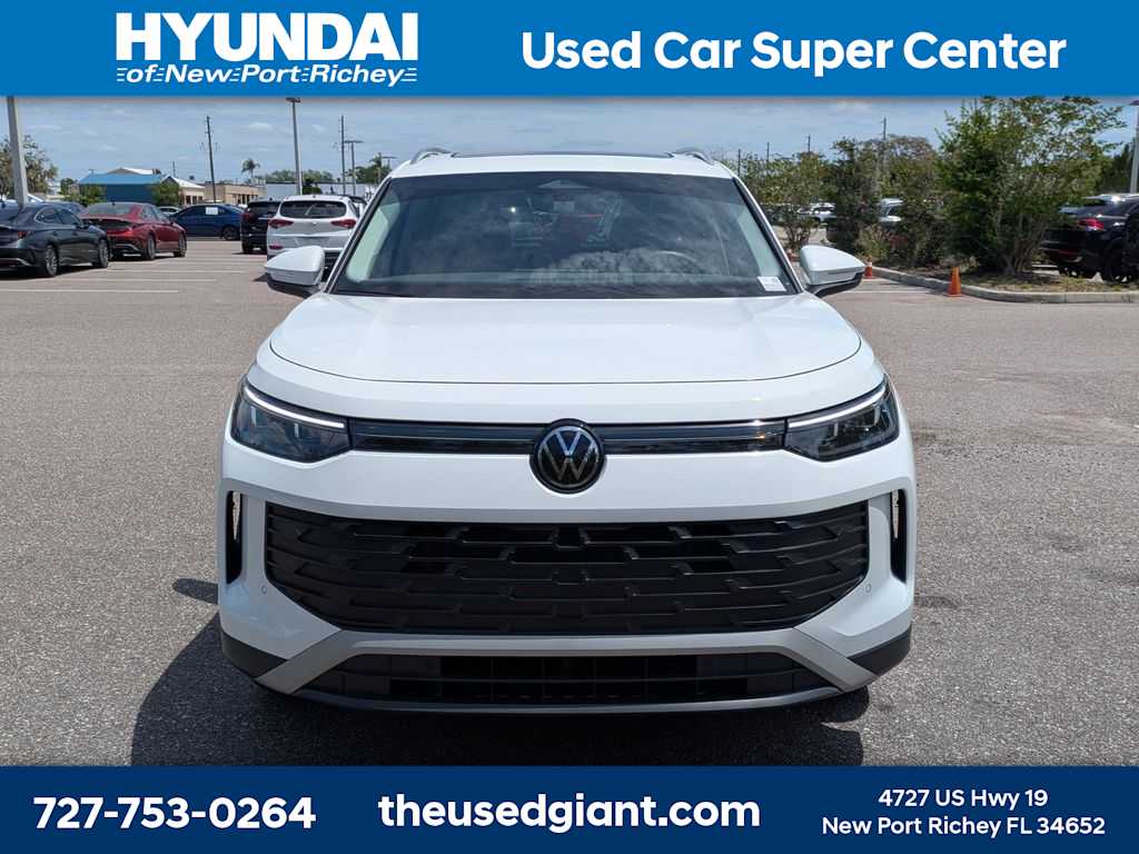 Thumbnail: 2025 Volkswagen Tiguan - 8