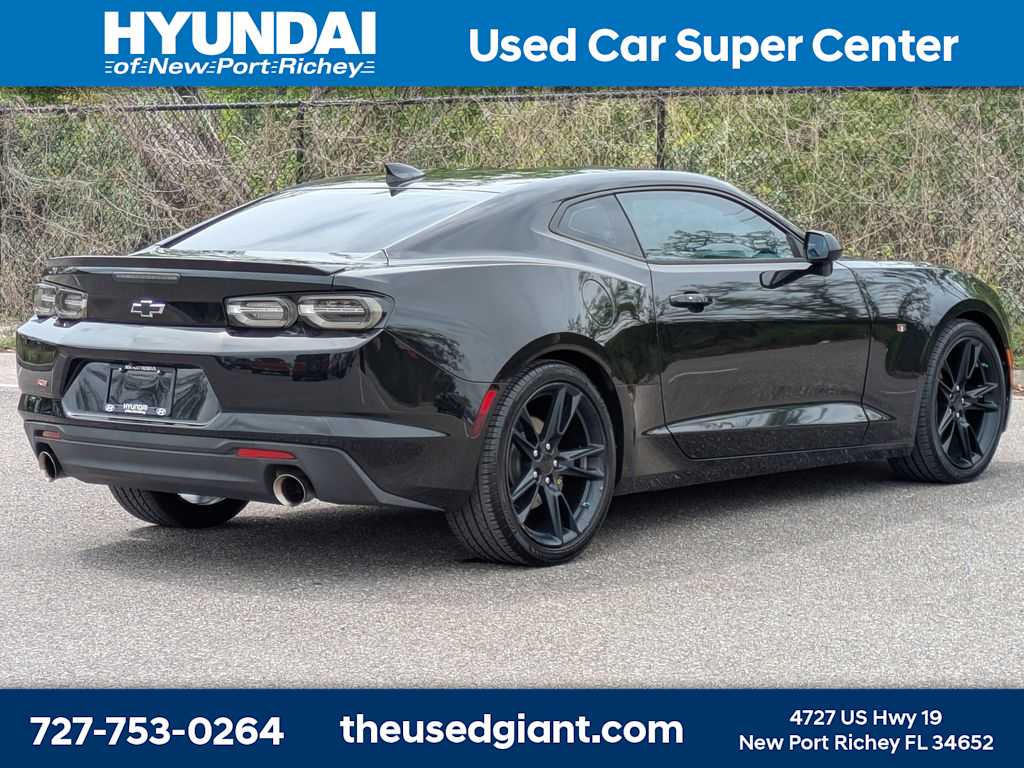 Thumbnail: 2019 Chevrolet Camaro - 5