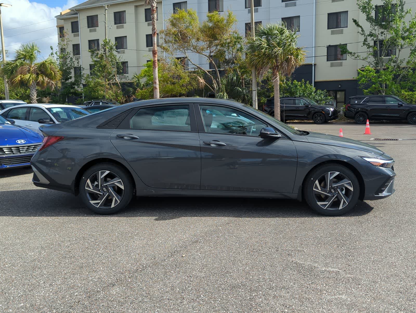 2025 Hyundai Elantra Sport 7