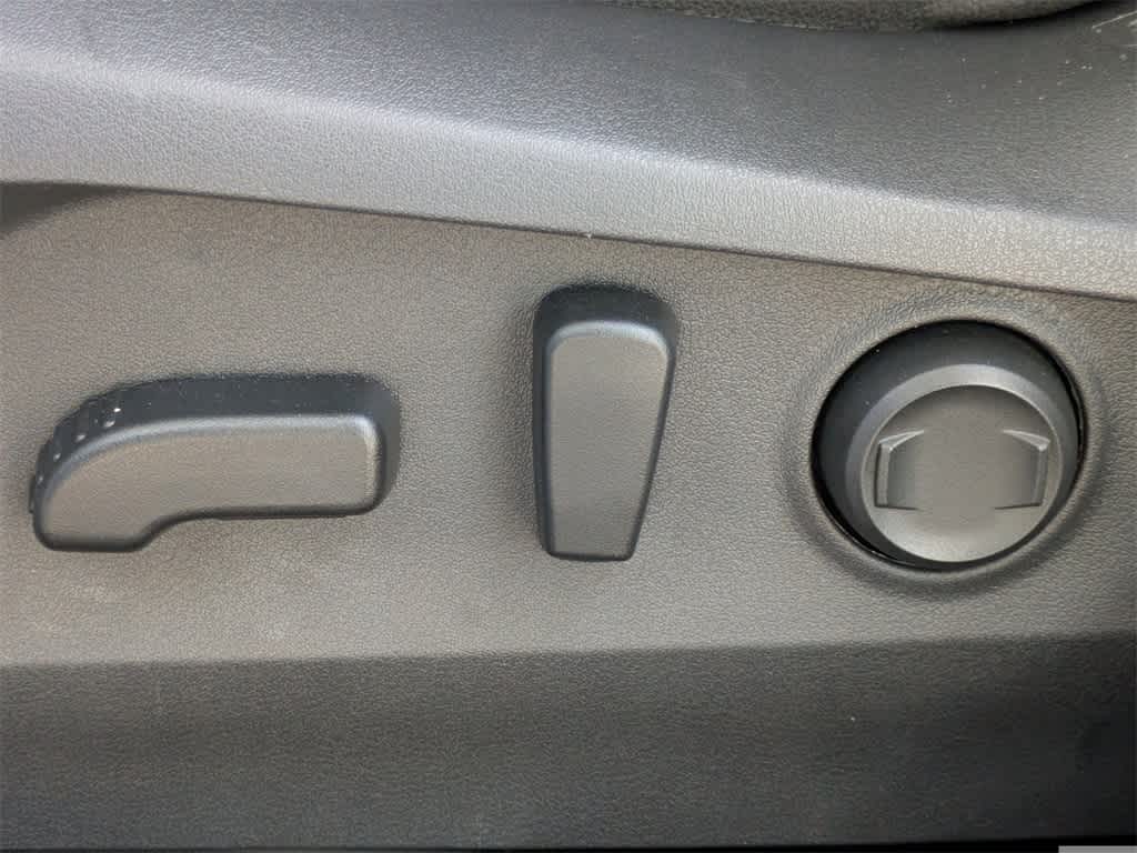 Thumbnail: 2025 Subaru Outback - 23