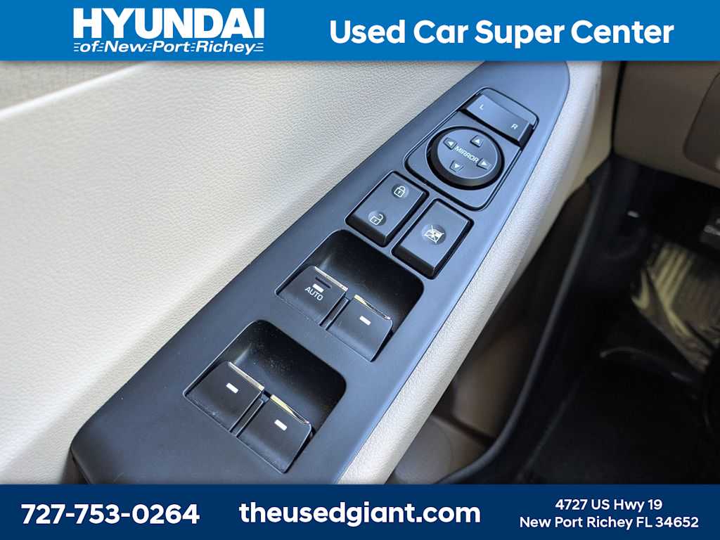 Thumbnail: 2018 Hyundai Tucson - 30