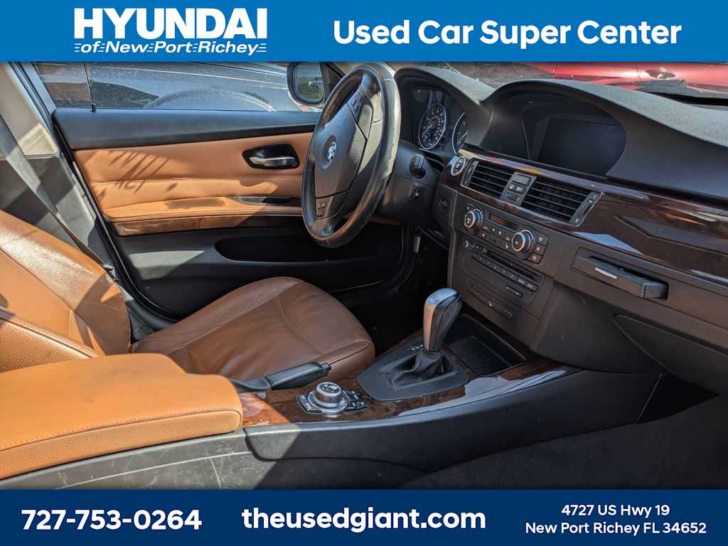 Thumbnail: 2011 BMW 3 Series - 7