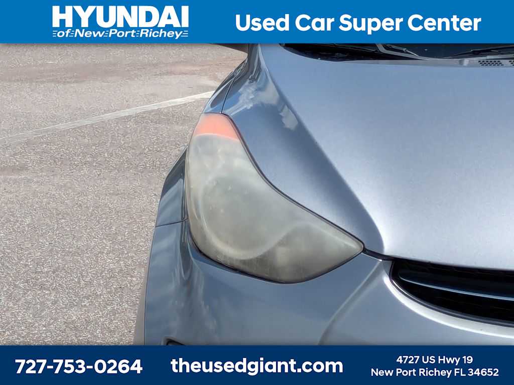 Thumbnail: 2013 Hyundai Elantra - 9
