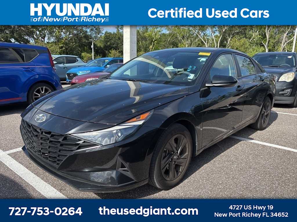 Thumbnail: 2022 Hyundai Elantra - 1