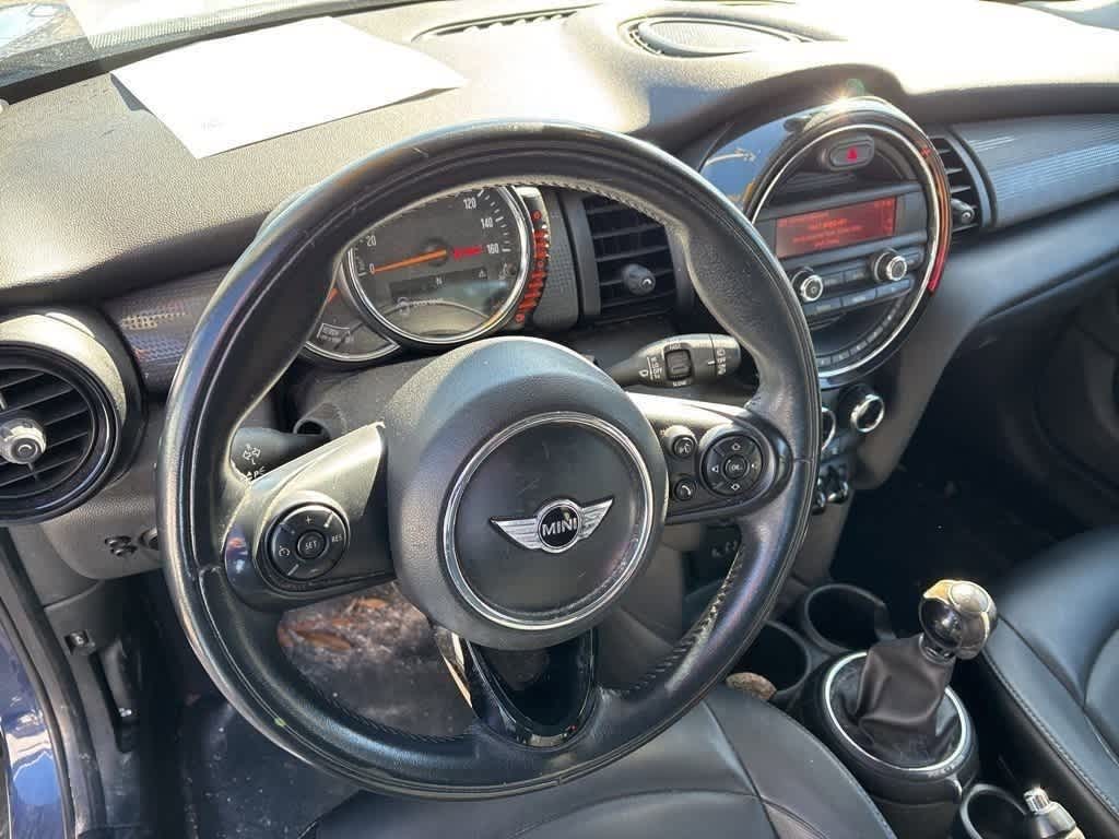 Thumbnail: 2015 MINI Cooper Hardtop - 12