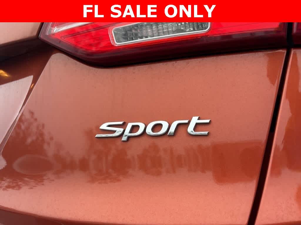 Thumbnail: 2016 Hyundai Santa Fe - 5