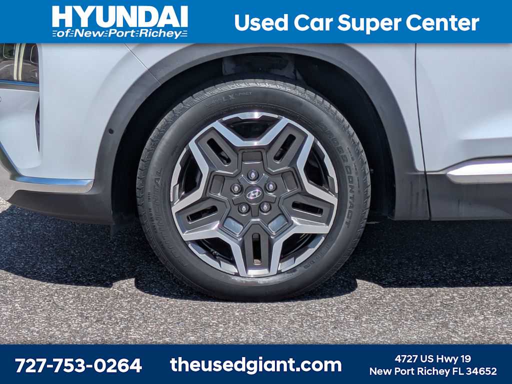 Thumbnail: 2023 Hyundai Santa Fe - 10