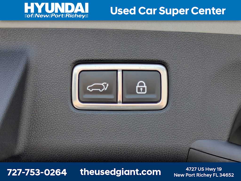 Thumbnail: 2023 Kia Sorento - 13